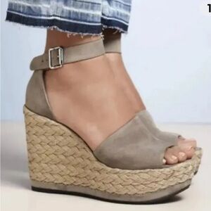 Stuart Weitzman women’s size 9 platform suede Sohojute espadrille